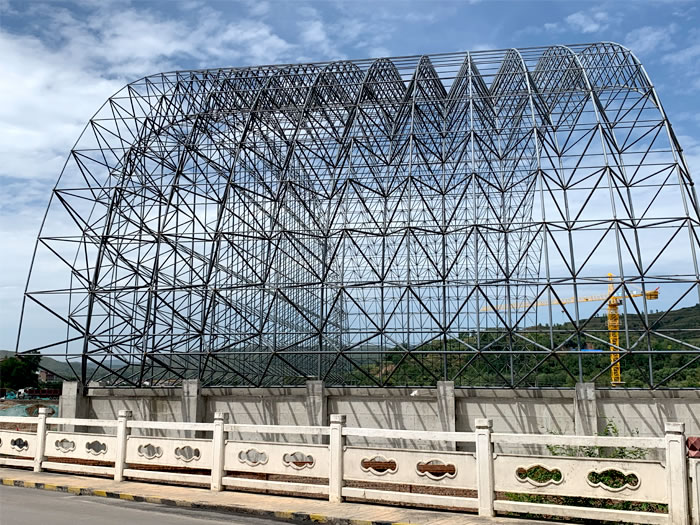 威海山寨矿储煤棚网架